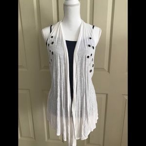 Piper & Blue White Sleeveless Cardigan